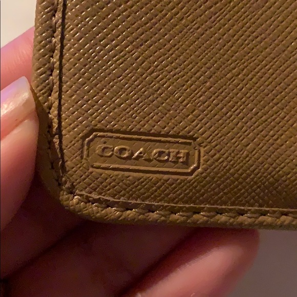 Coach Zipper Wallet - Picture 5 of 6